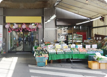 阪急水無瀬駅 高架下商店街